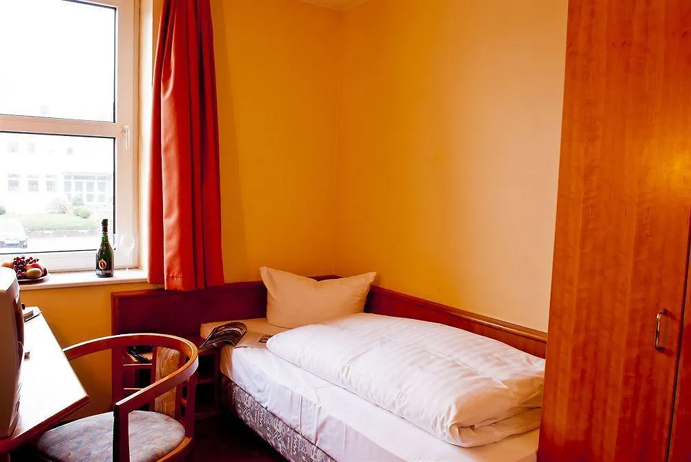 Kroeger By Underdog Hotels Hamburg 3*,  Germany